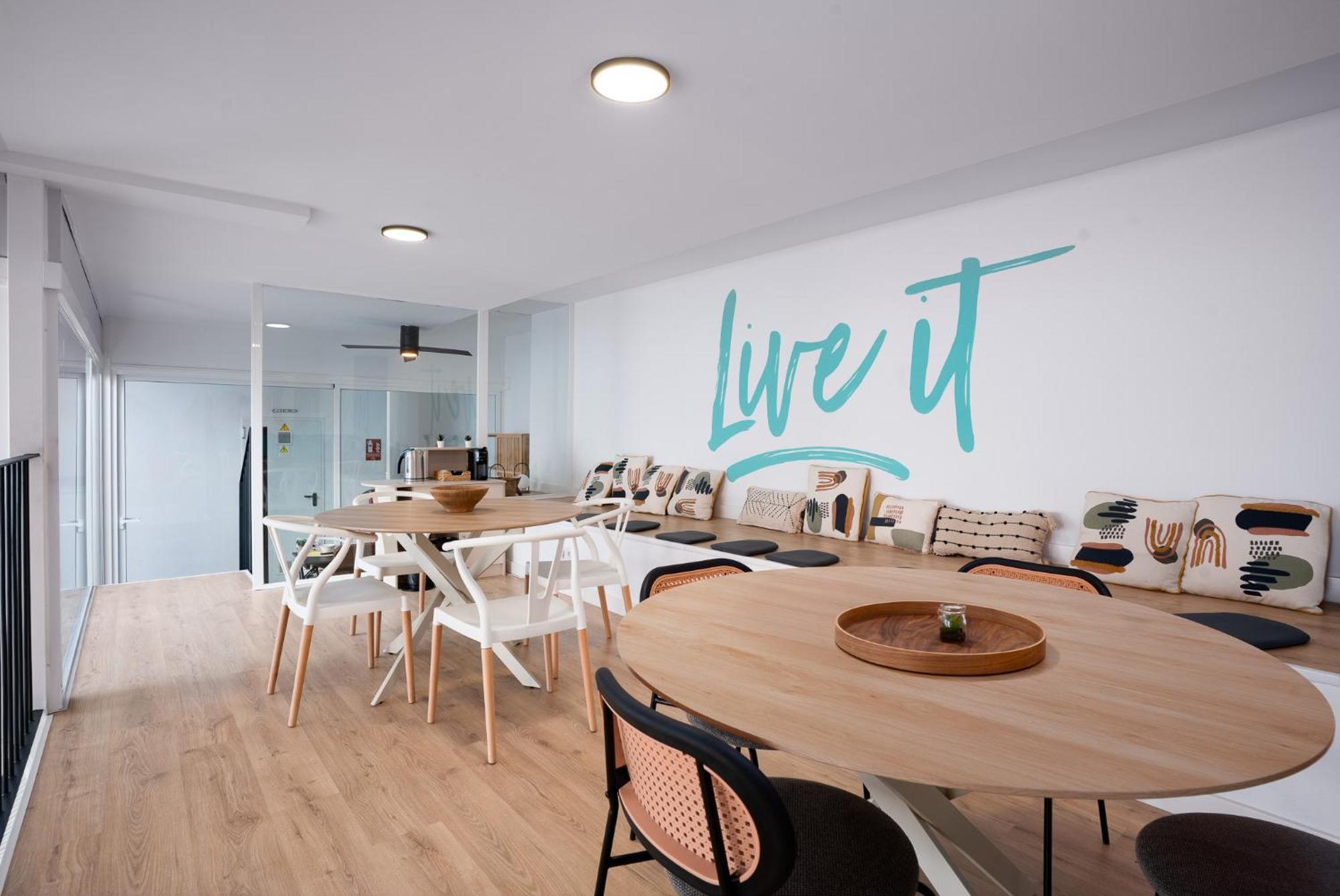 Hotel Live It Málaga Extérieur photo